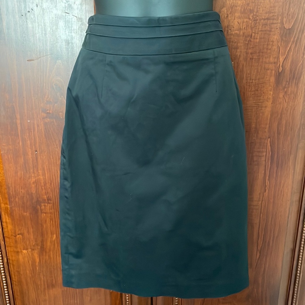 Club Monaco black pencil skirt fully lined waistband pleated 97% cotton Sz 6